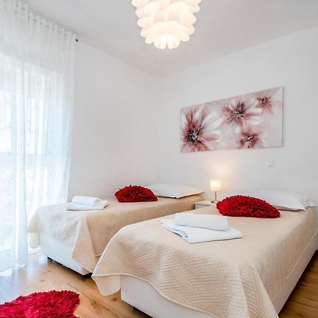 Kuca Za Odmor - Sibenik Villa Brodarica  Buitenkant foto